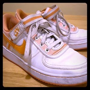 Old school Nike’s